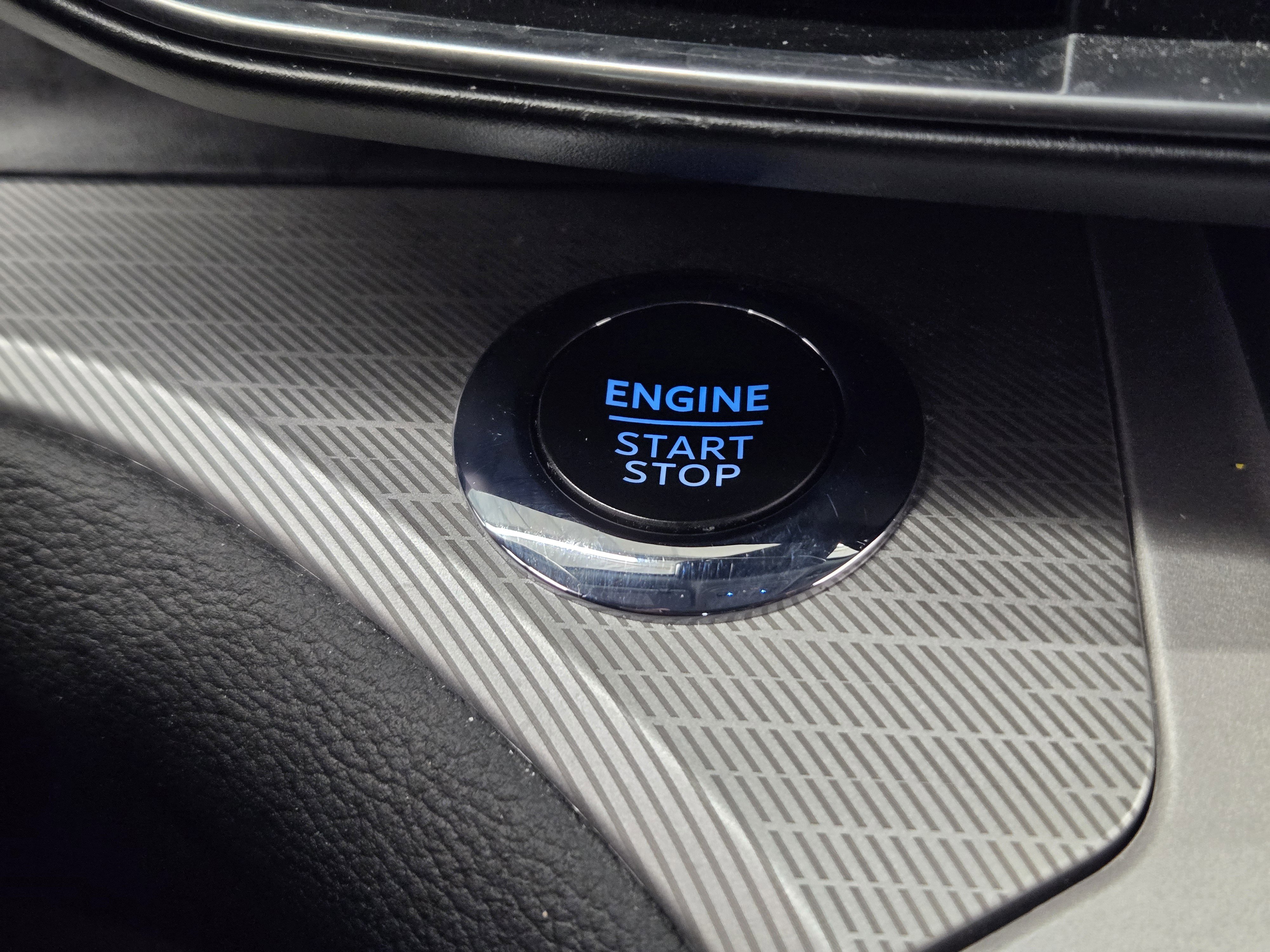 Certified 2023 Ford Explorer XLT w/ Equipment Group 202A image 20