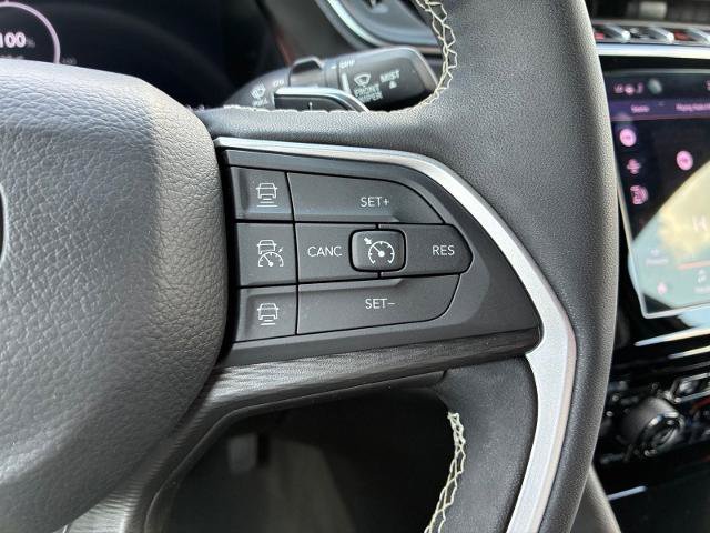 Used 2024 Jeep Grand Cherokee Altitude RWD image 26