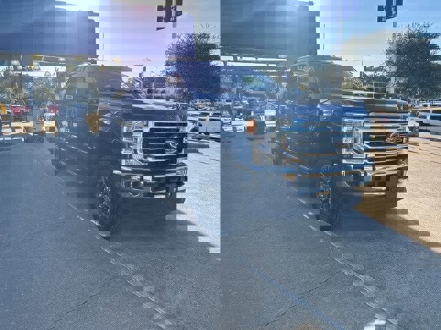 Certified 2022 Ford F250 Lariat w/ Lariat Value Package image 2