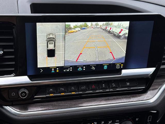 Used 2022 Chevrolet Silverado 1500 LTZ w/ Technology Package AWD/4WD image 17