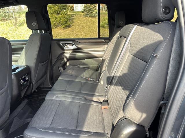 Used 2021 Chevrolet Suburban LS image 16