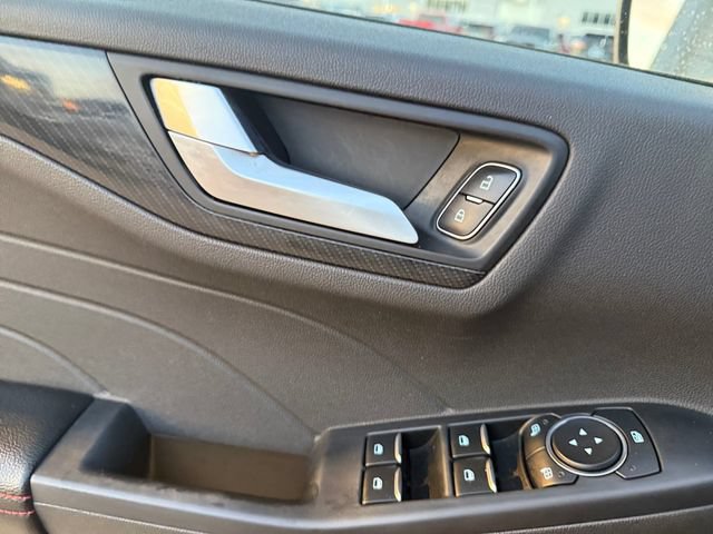 Certified 2024 Ford Escape ST-Line AWD/4WD image 10