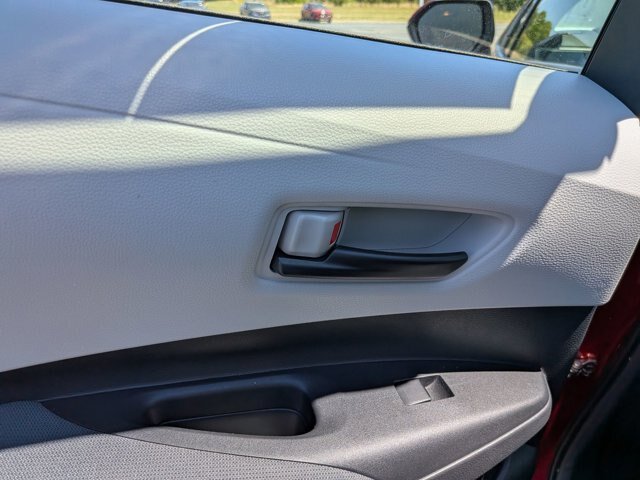Used 2022 Toyota Corolla LE FWD image 25
