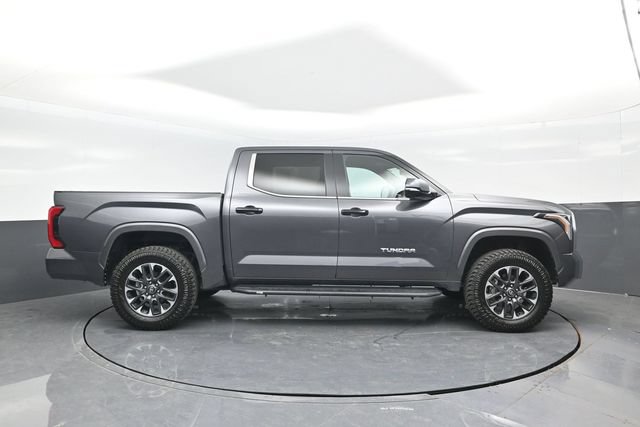 Used 2025 Toyota Tundra Limited AWD/4WD image 3
