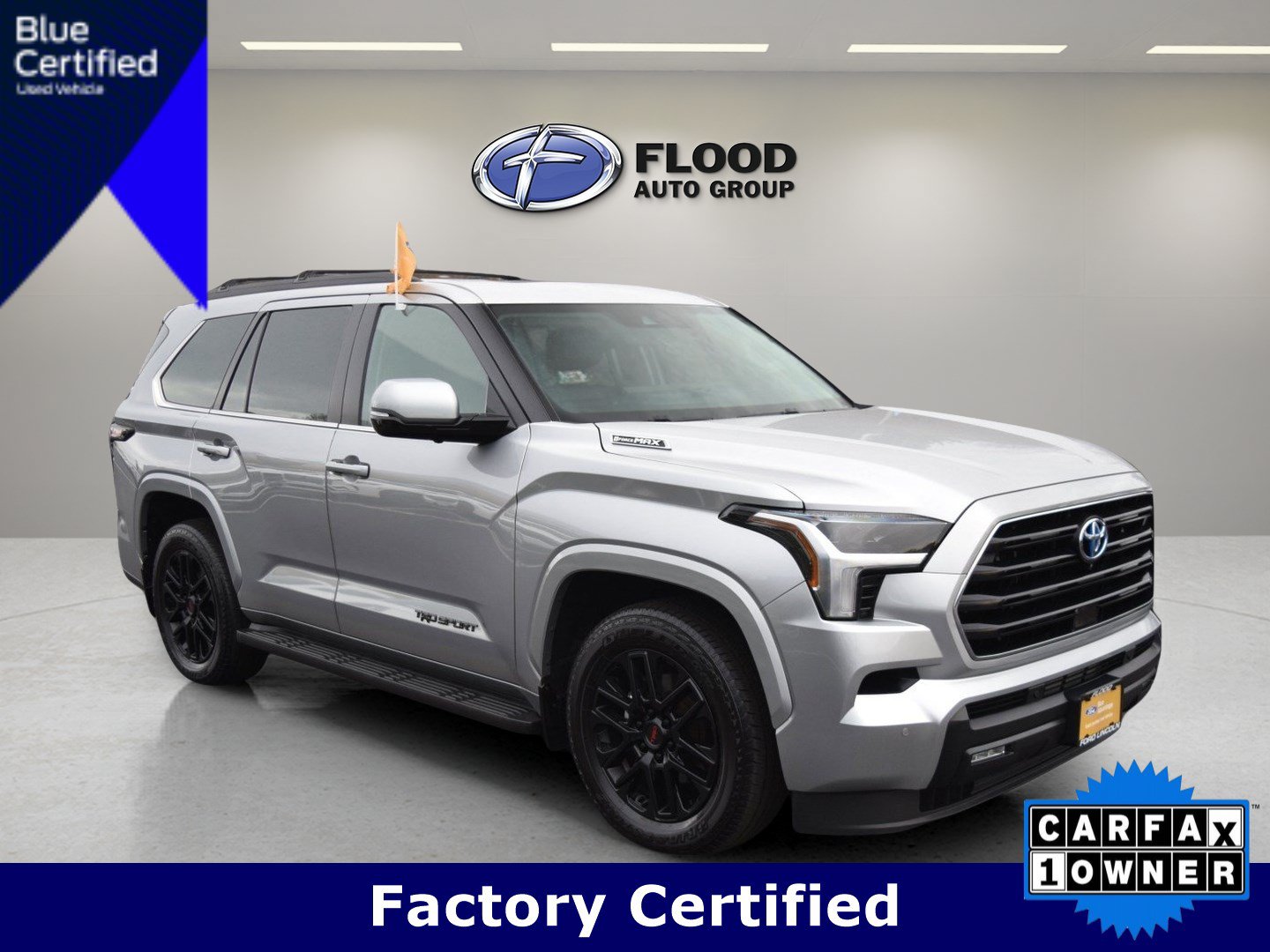 Used 2024 Toyota Sequoia SR5 w/ SR5 Premium Package AWD/4WD image 1