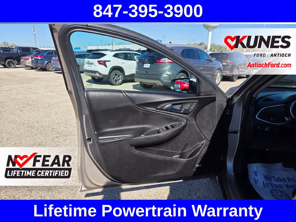 Used 2024 Chevrolet Malibu LT FWD image 25