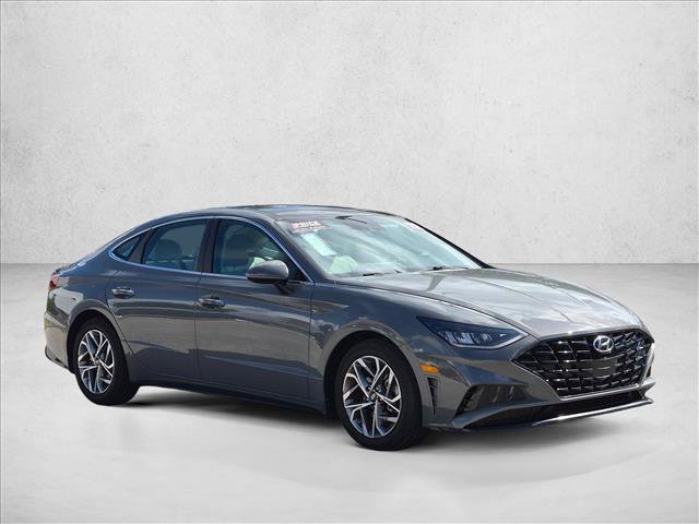 Used 2022 Hyundai Sonata SEL w/ Convenience Package FWD image 3
