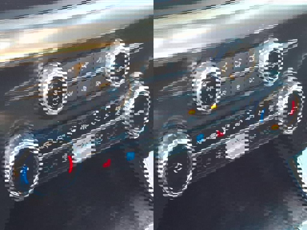 Certified 2023 Ford F150 Lariat w/ Equipment Group 502A High image 29