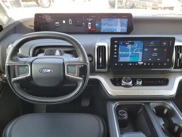 Certified 2025 Ford Expedition Platinum AWD/4WD image 10
