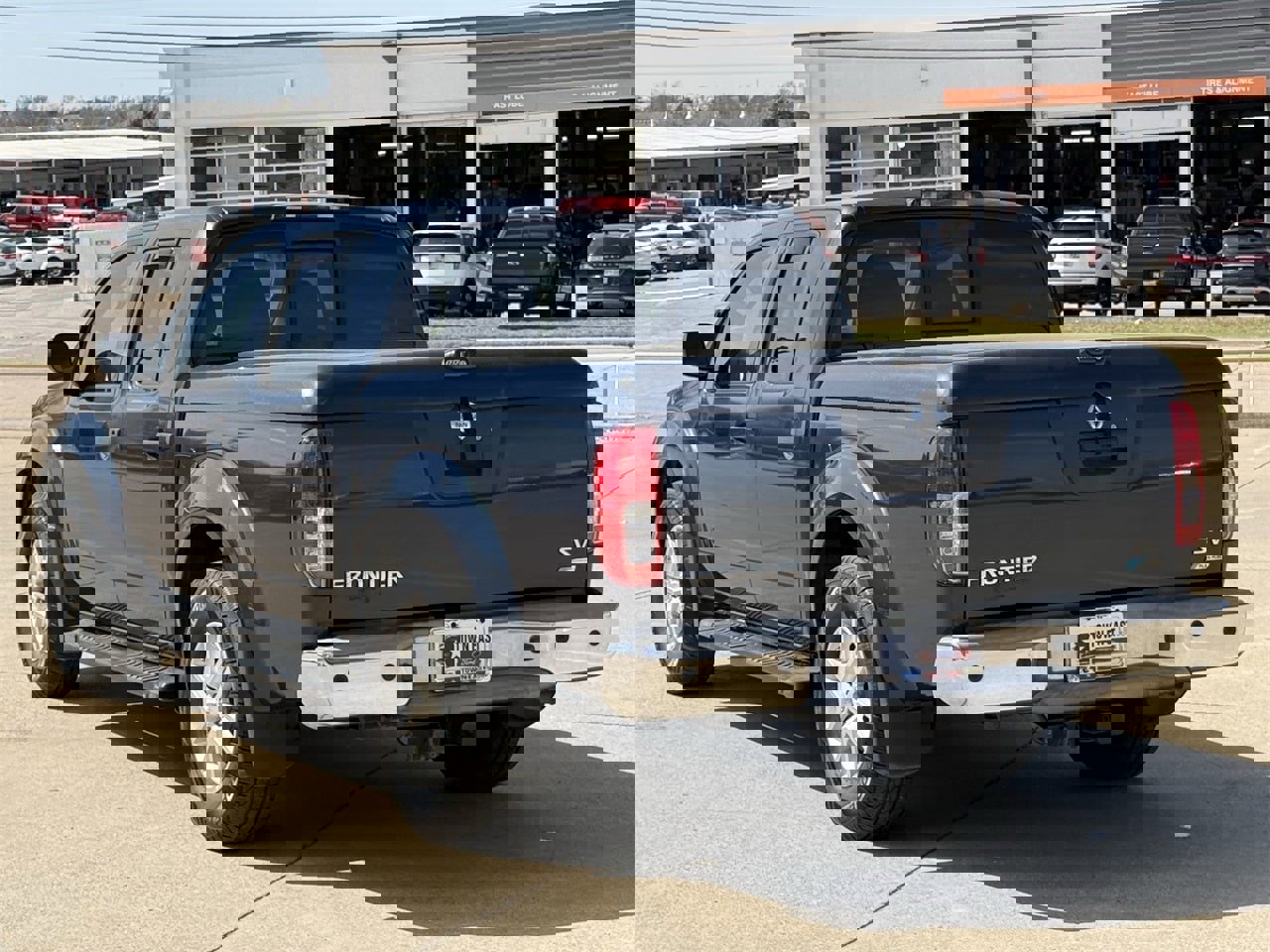 Used 2017 Nissan Frontier SV w/ SV Value Truck Package image 4