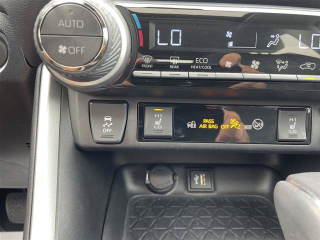 Used 2023 Toyota RAV4 XLE Premium AWD/4WD image 26