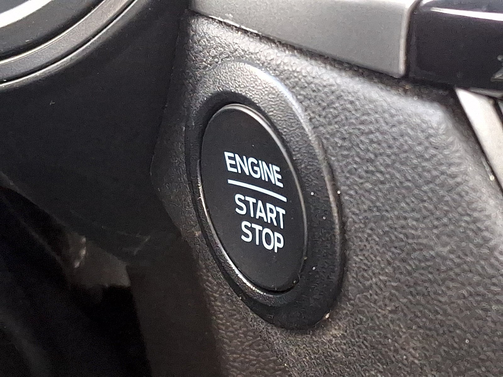 Certified 2024 Ford Escape Active AWD/4WD image 21