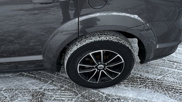 Used 2019 Dodge Journey SE w/ Blacktop Package image 27