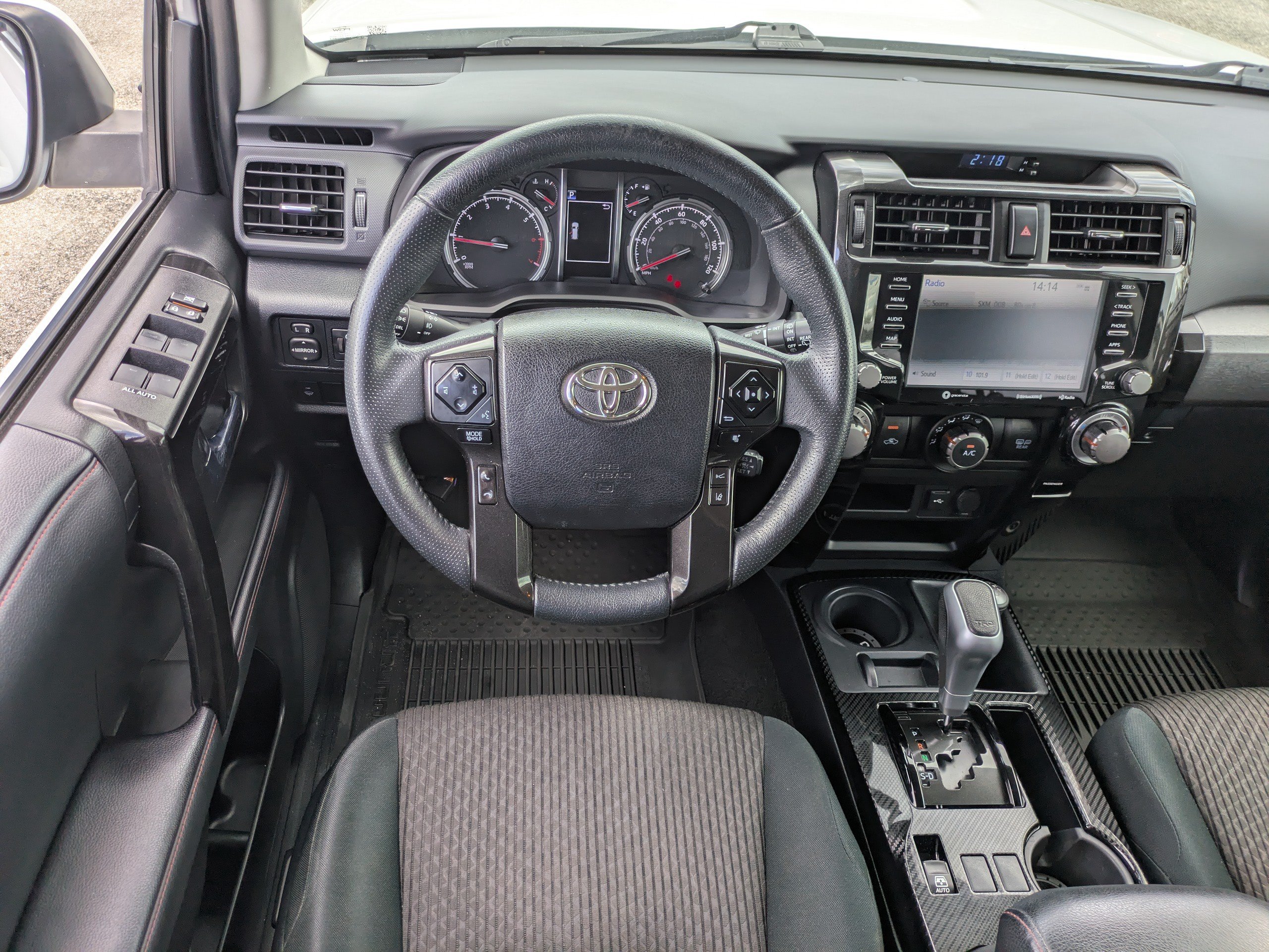 Used 2020 Toyota 4Runner TRD Off-Road AWD/4WD image 15