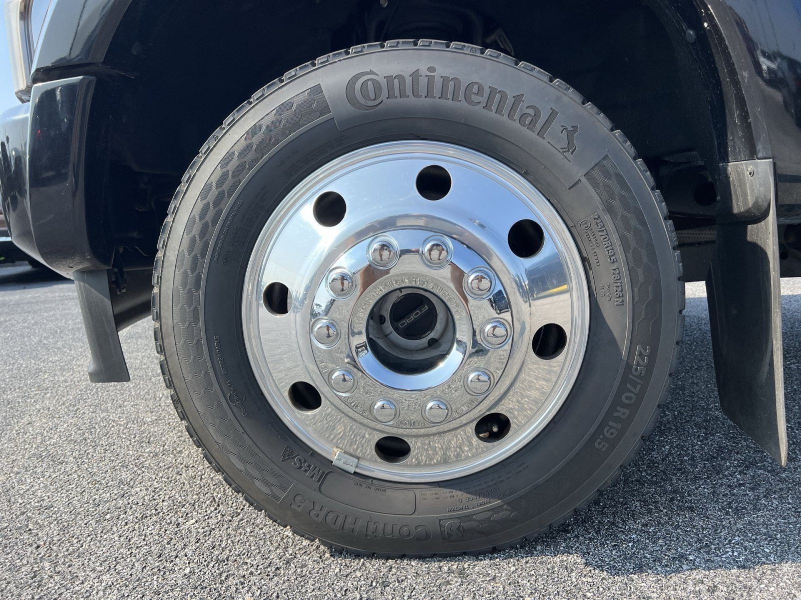 Certified 2020 Ford F450 Platinum w/ FX4 Off-Road Package AWD/4WD image 20