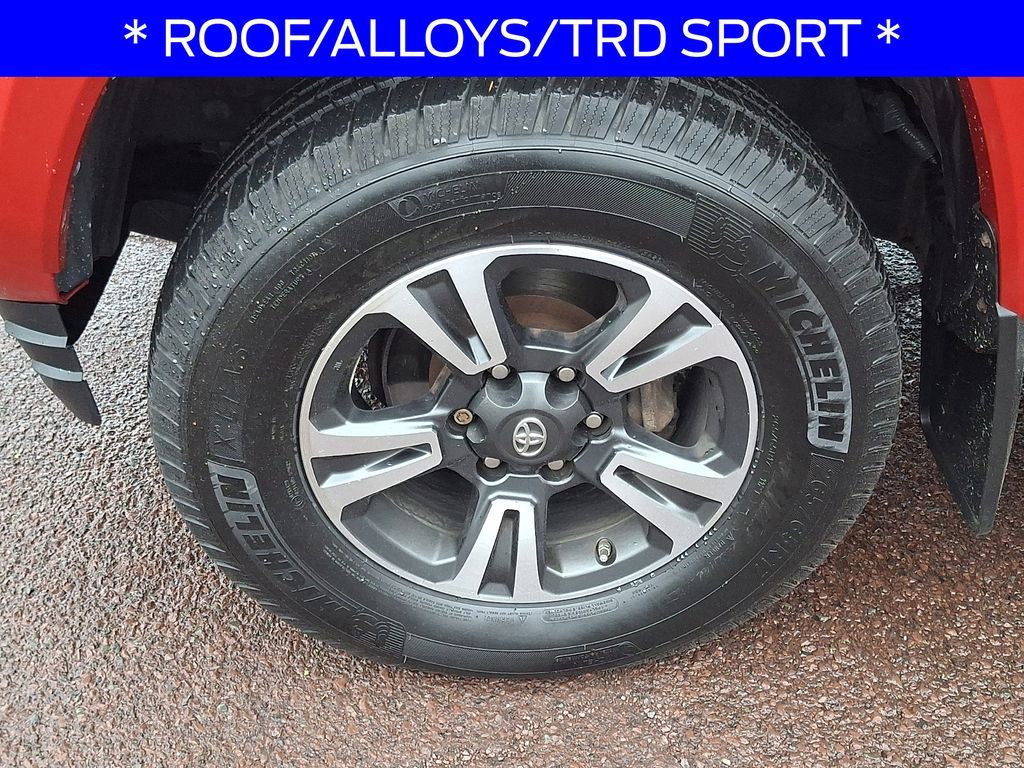 Used 2017 Toyota Tacoma TRD Sport AWD/4WD image 8