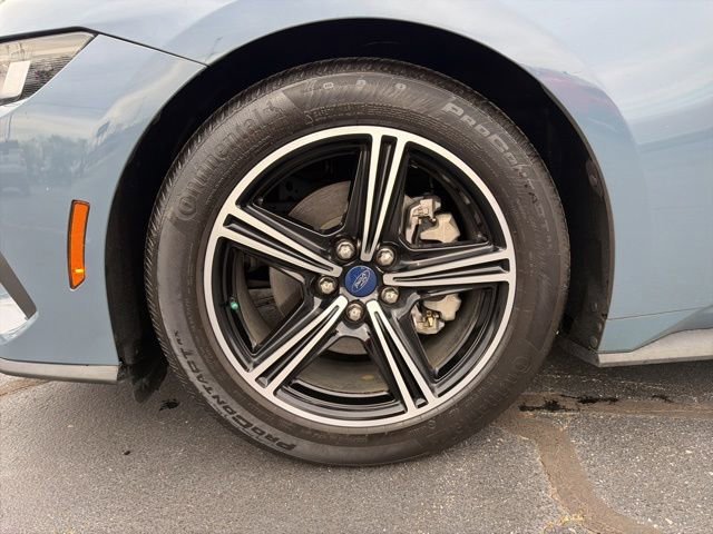 Certified 2024 Ford Mustang Coupe image 11