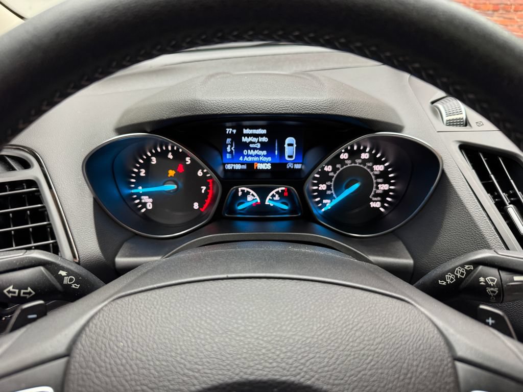 Certified 2018 Ford Escape SEL w/ SEL Sport Appearance Package AWD/4WD image 16