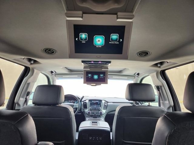 Used 2019 Chevrolet Suburban Premier RWD image 32
