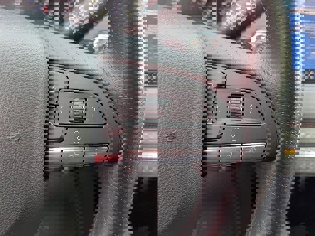 Used 2023 Cadillac XT4 Sport image 9