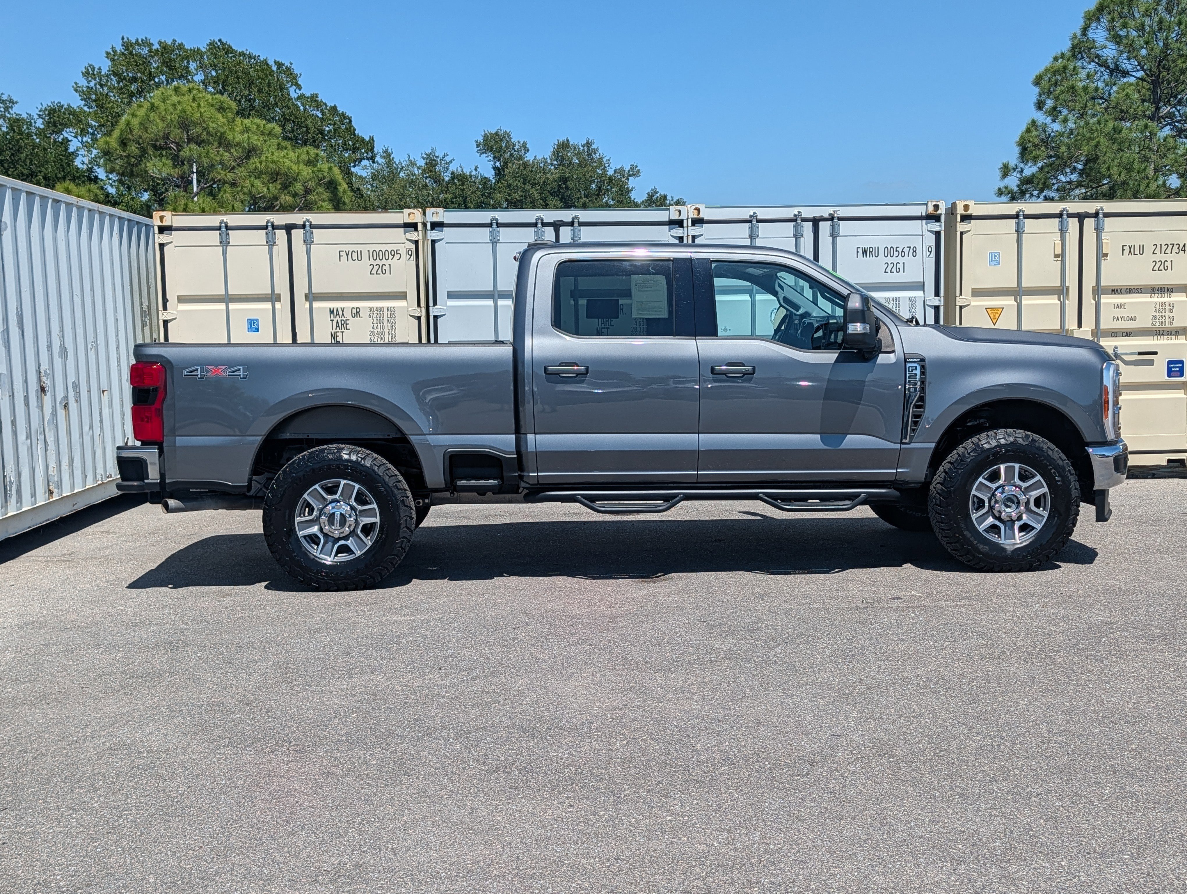 Certified 2023 Ford F250 Lariat AWD/4WD image 3