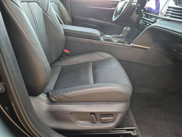 Used 2025 Toyota Camry XSE FWD image 20