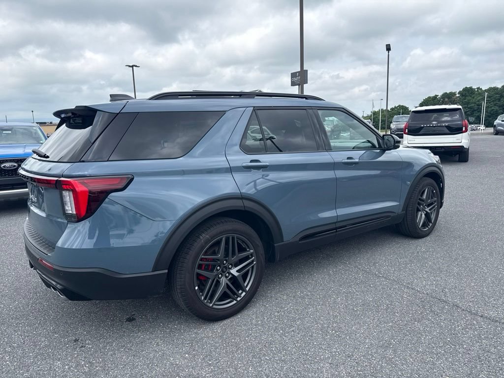 Certified 2025 Ford Explorer ST w/ Sun And Sound Package RWD image 4