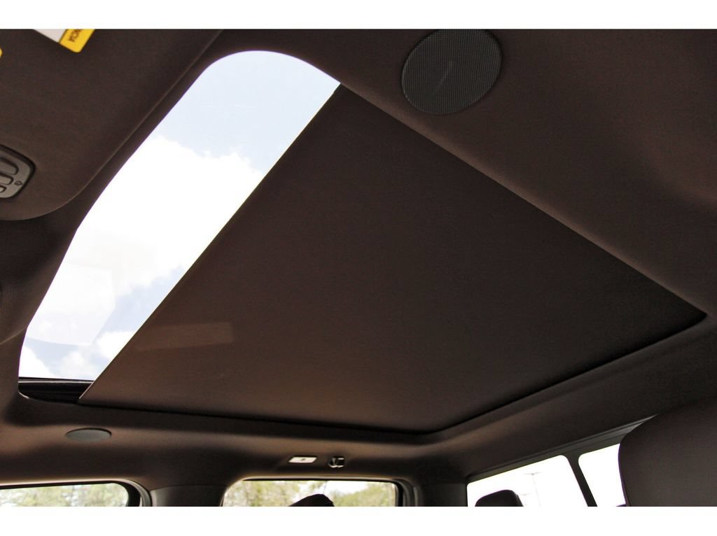 Certified 2025 Ford F150 King Ranch w/ FX4 Off-Road Package AWD/4WD image 28
