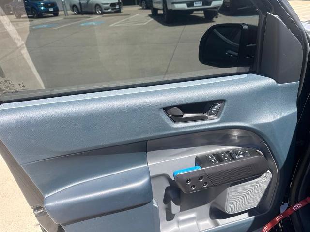 Certified 2025 Ford Maverick Lobo AWD/4WD image 9