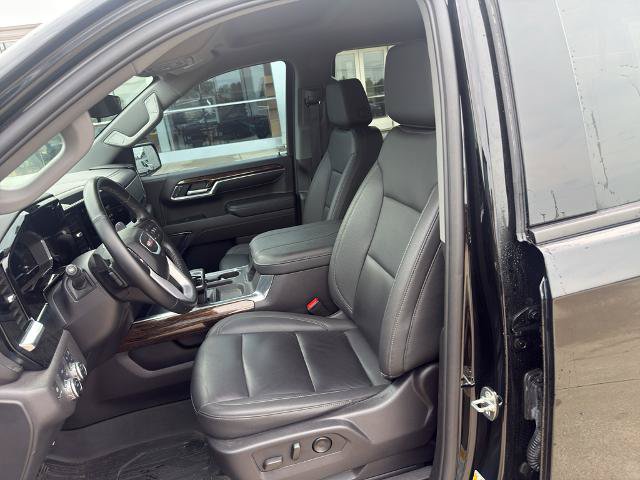 Used 2024 GMC Sierra 1500 Elevation w/ Elevation Premium Package AWD/4WD image 13