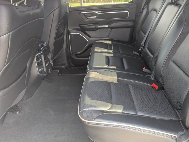 Used 2022 RAM 1500 Laramie AWD/4WD image 30