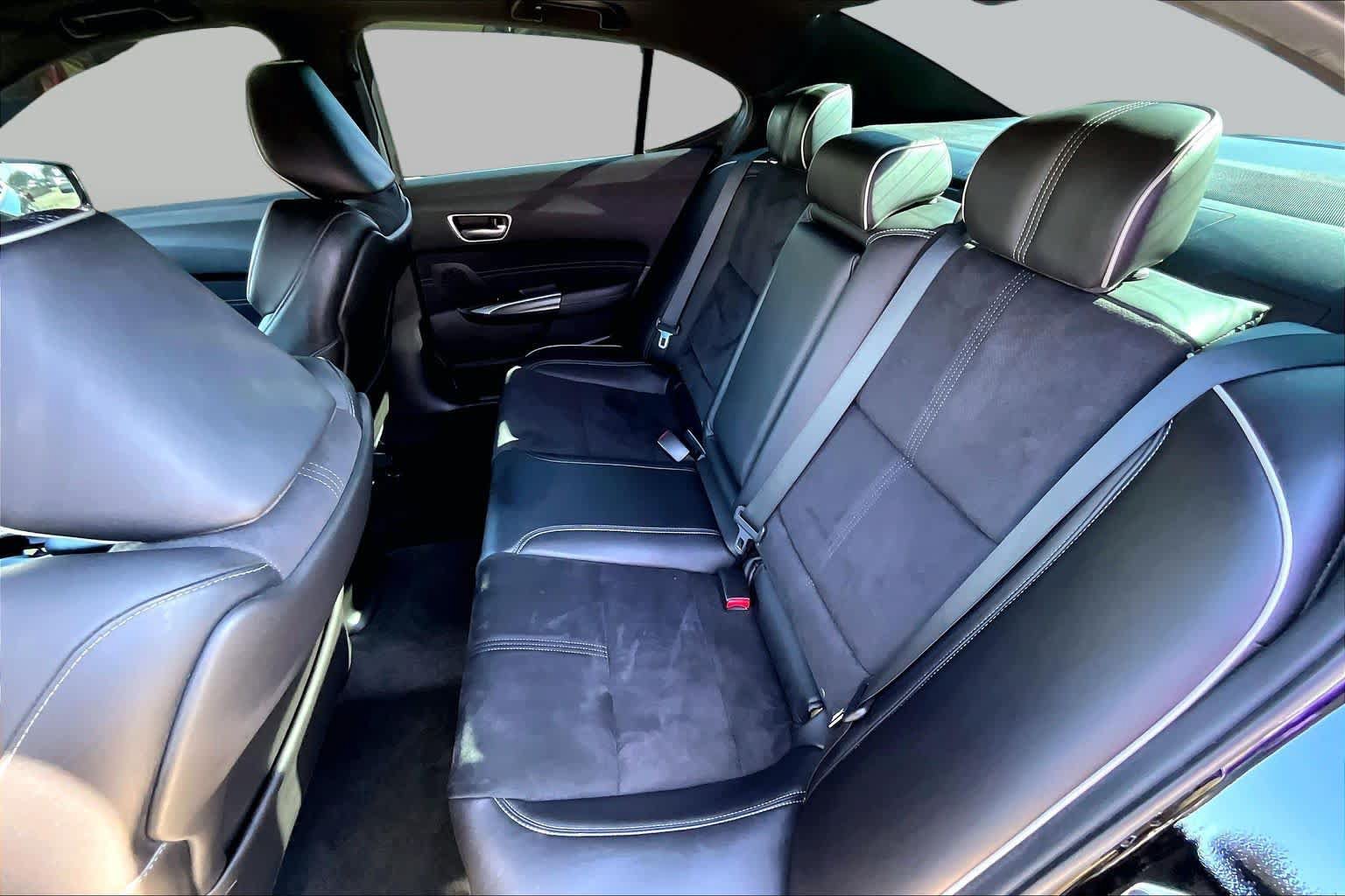 Used 2018 Acura TLX w/ Technology & A-SPEC Package FWD image 21