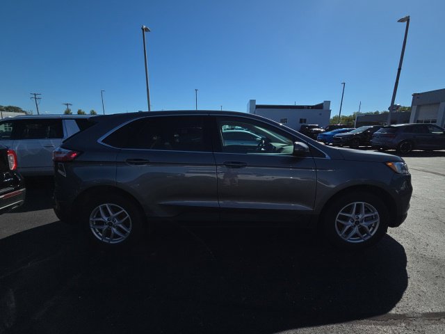 Certified 2023 Ford Edge SEL AWD/4WD image 3