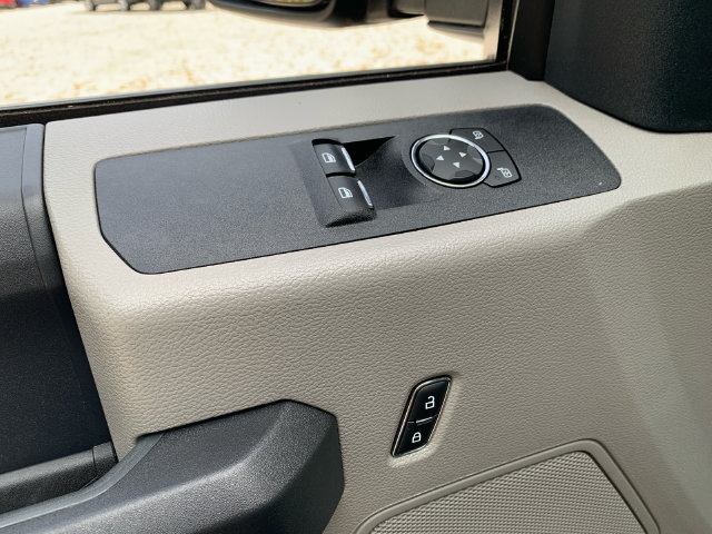 Certified 2022 Ford F250 XL w/ STX Appearance Package AWD/4WD image 15