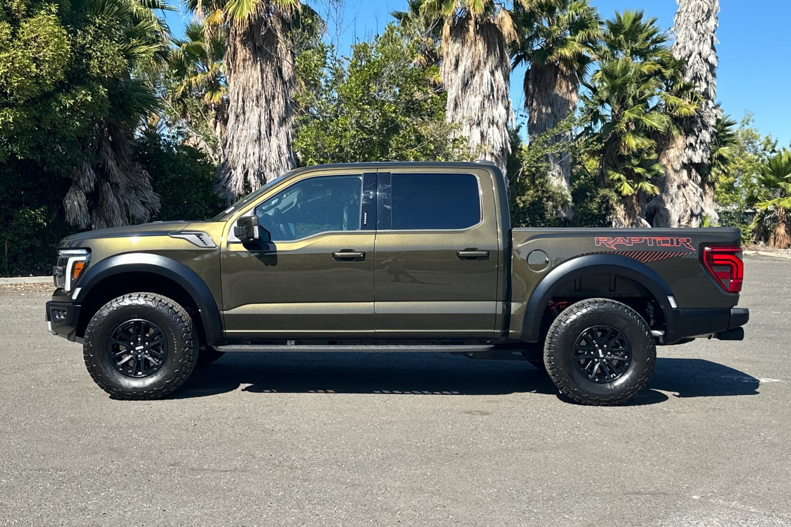 Certified 2026 Ford F150 Raptor AWD/4WD image 7