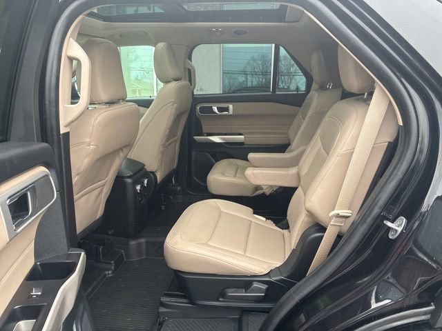 Certified 2022 Ford Explorer XLT w/ Equipment Group 202A image 13