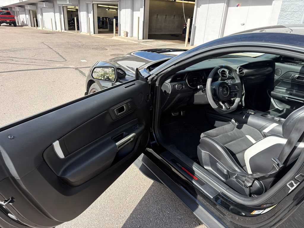 Certified 2020 Ford Mustang Shelby GT500 w/ Technology Package RWD image 17