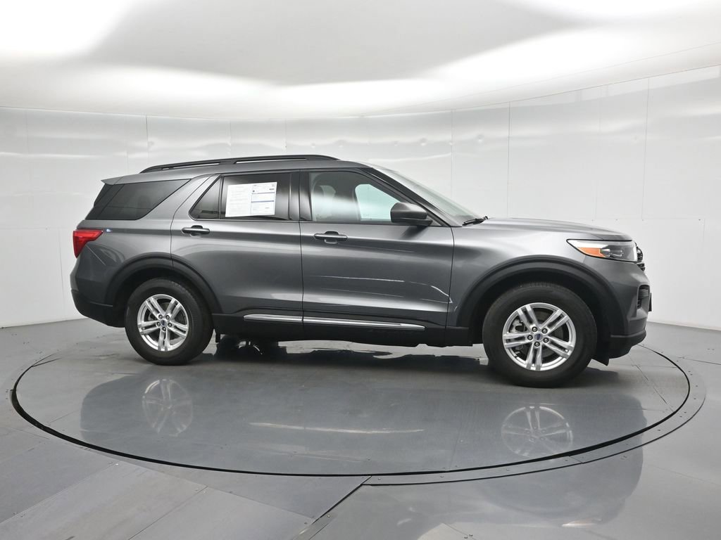 Certified 2023 Ford Explorer XLT image 11