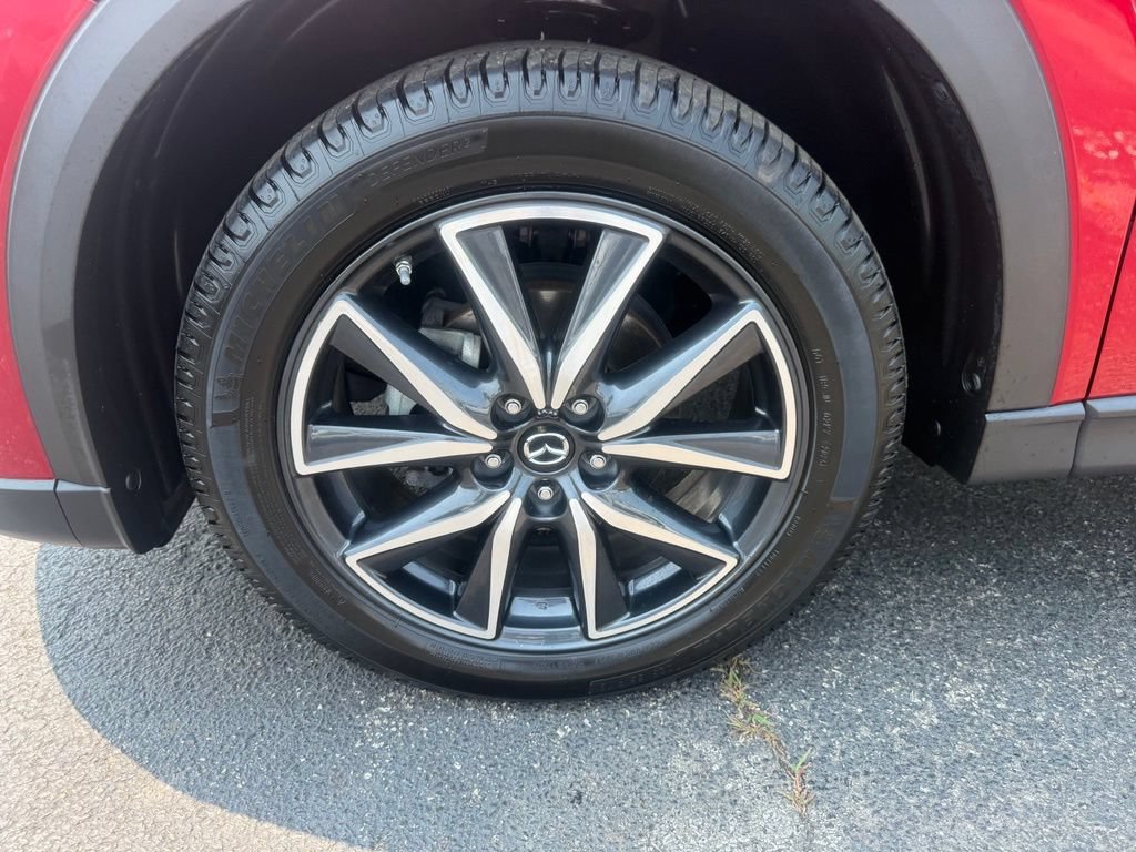 Used 2018 MAZDA CX-5 Touring w/ Preferred Equipment Package FWD image 17