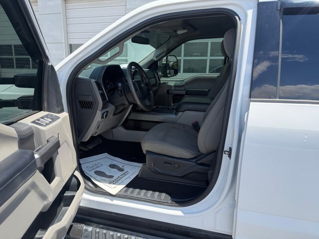 Certified 2020 Ford F350 XLT w/ XLT Premium Package AWD/4WD image 23