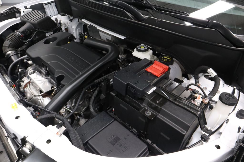 Used 2026 Chevrolet Equinox LT image 14