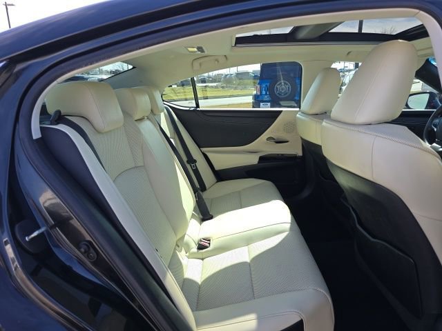 Used 2022 Lexus ES 350 w/ Premium Package FWD image 19
