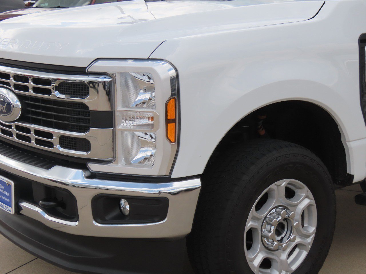 Certified 2025 Ford F250 XLT AWD/4WD image 3