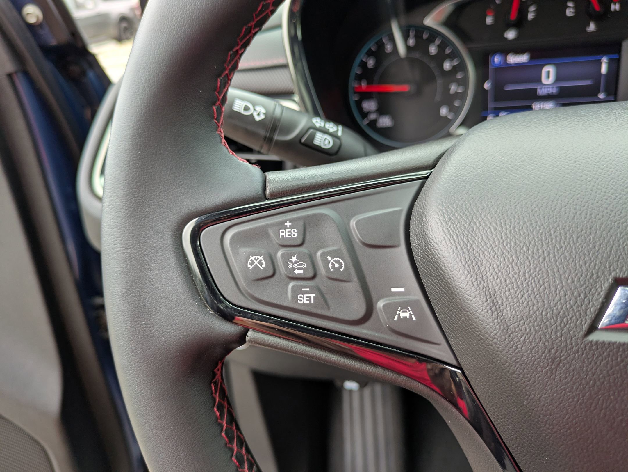 Used 2024 Chevrolet Equinox RS FWD image 18