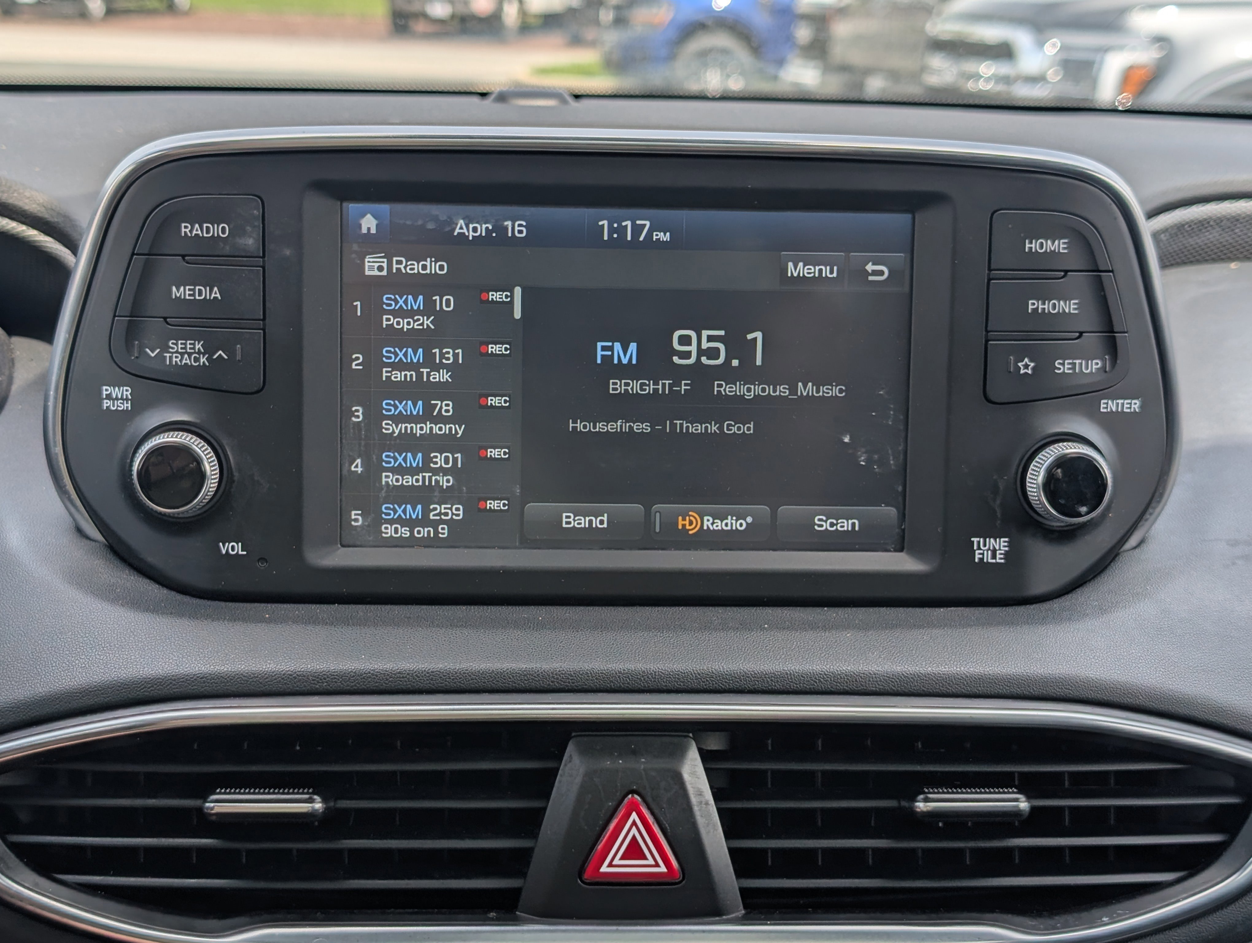 Used 2019 Hyundai Santa Fe Limited FWD image 28