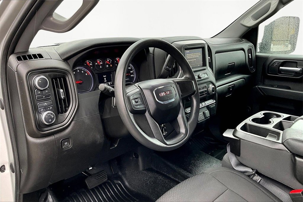 Used 2022 GMC Sierra 2500 Pro w/ Convenience Package image 14