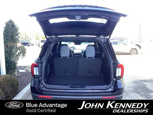 Certified 2025 Ford Explorer ST image 32