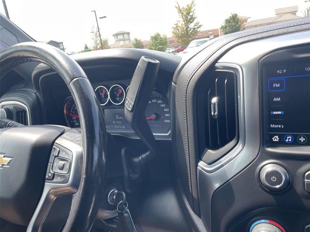 Used 2022 Chevrolet Silverado 1500 LT AWD/4WD image 29