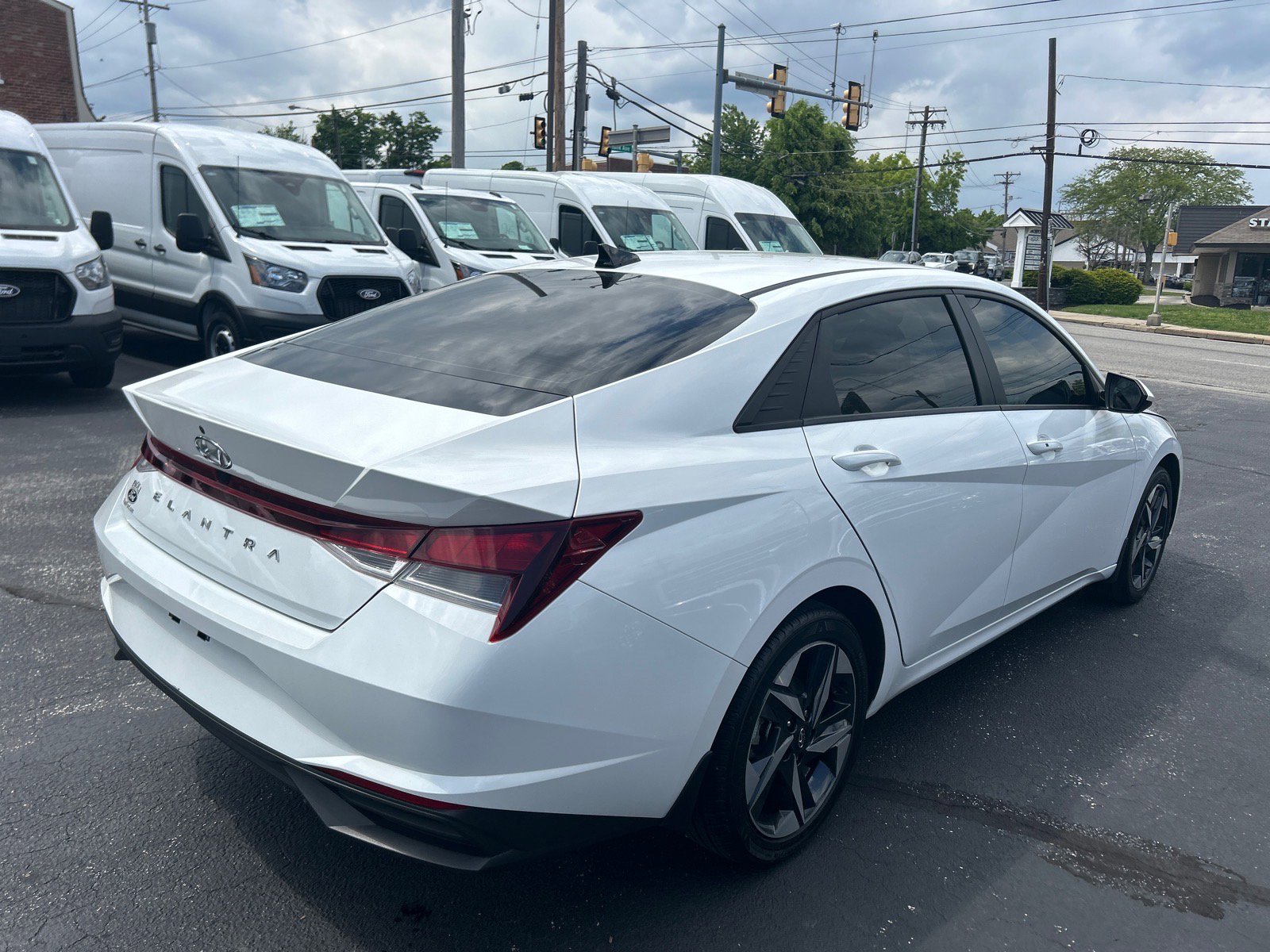 Used 2023 Hyundai Elantra SEL w/ Convenience Package FWD image 14