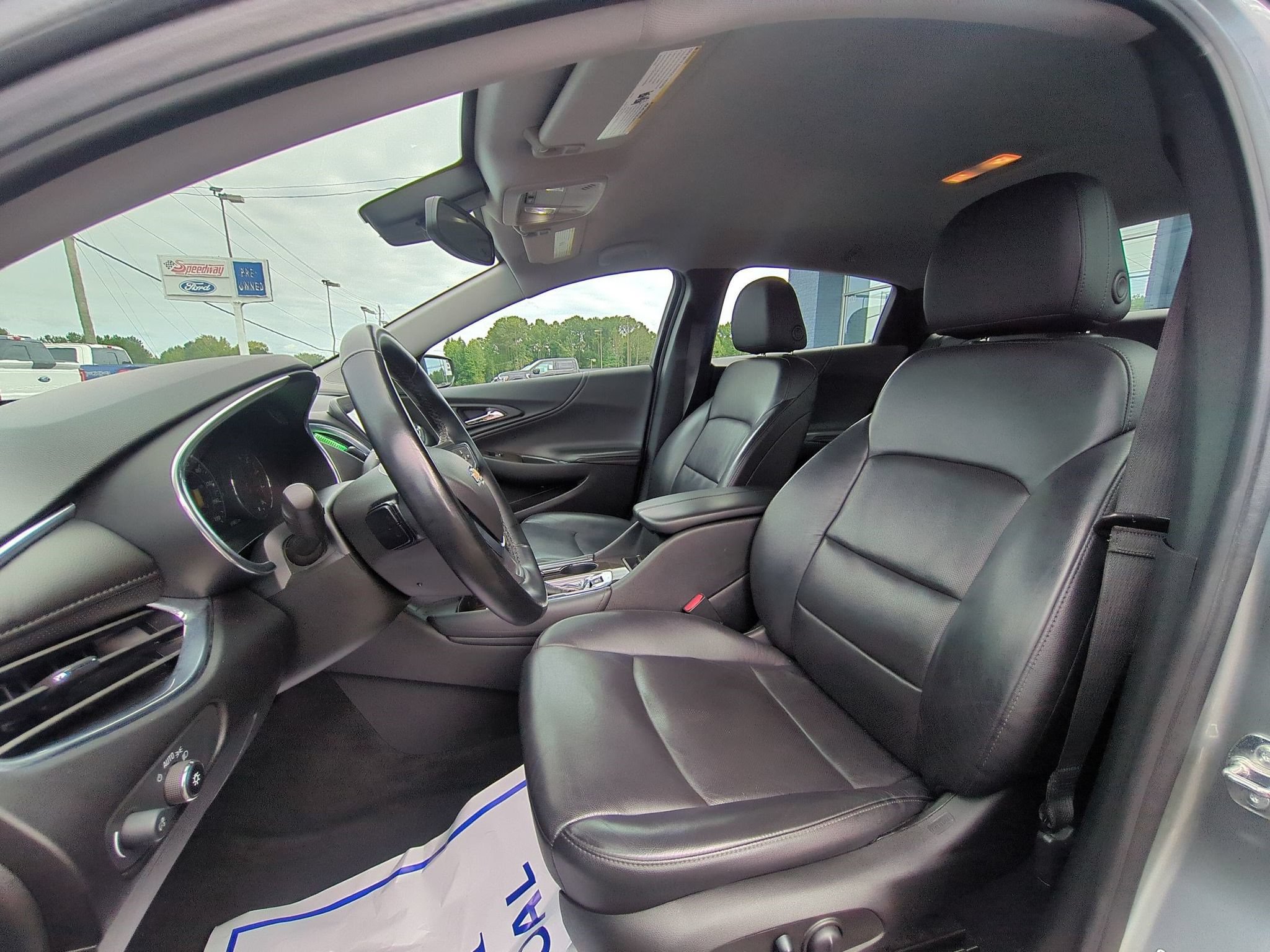 Used 2024 Chevrolet Malibu LT FWD image 25
